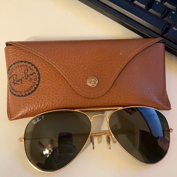 Authentic Polarized Ray Ban Aviators - Picture 1 of 3